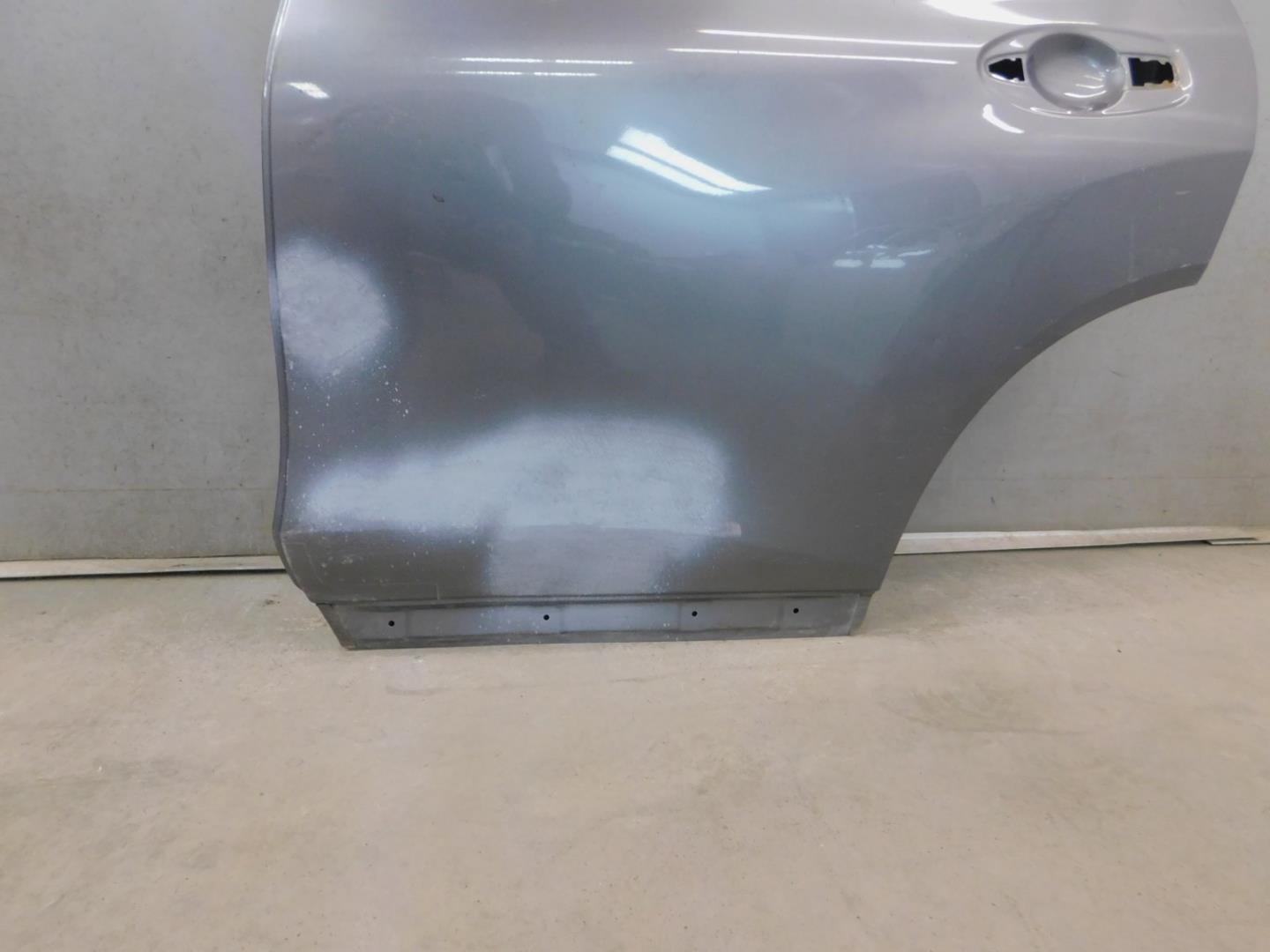 Дверь задняя левая