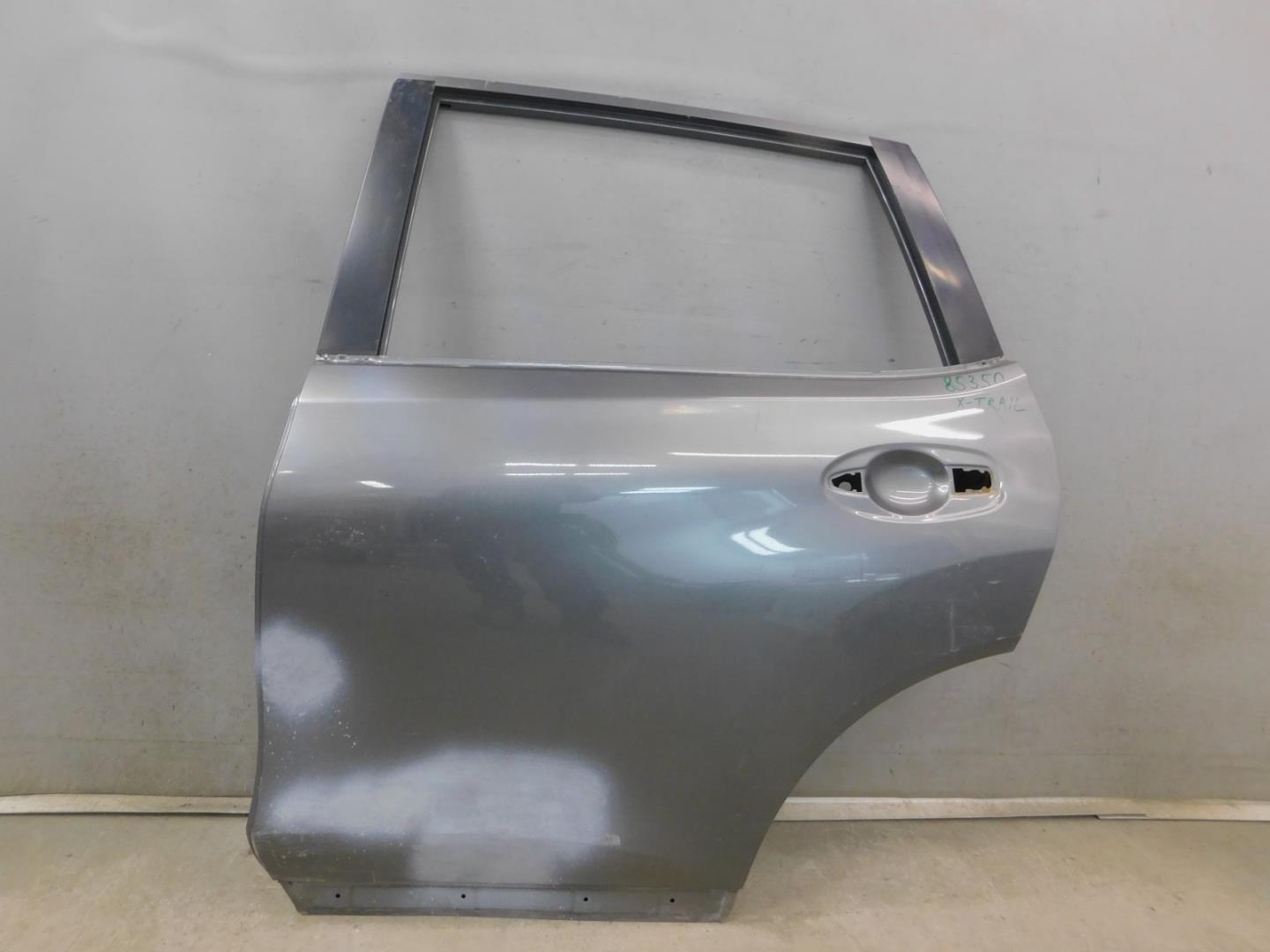 Дверь задняя левая