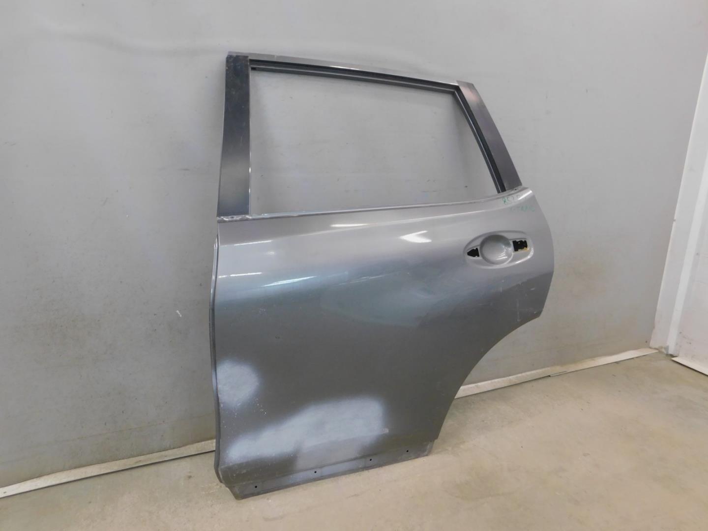 Дверь задняя левая