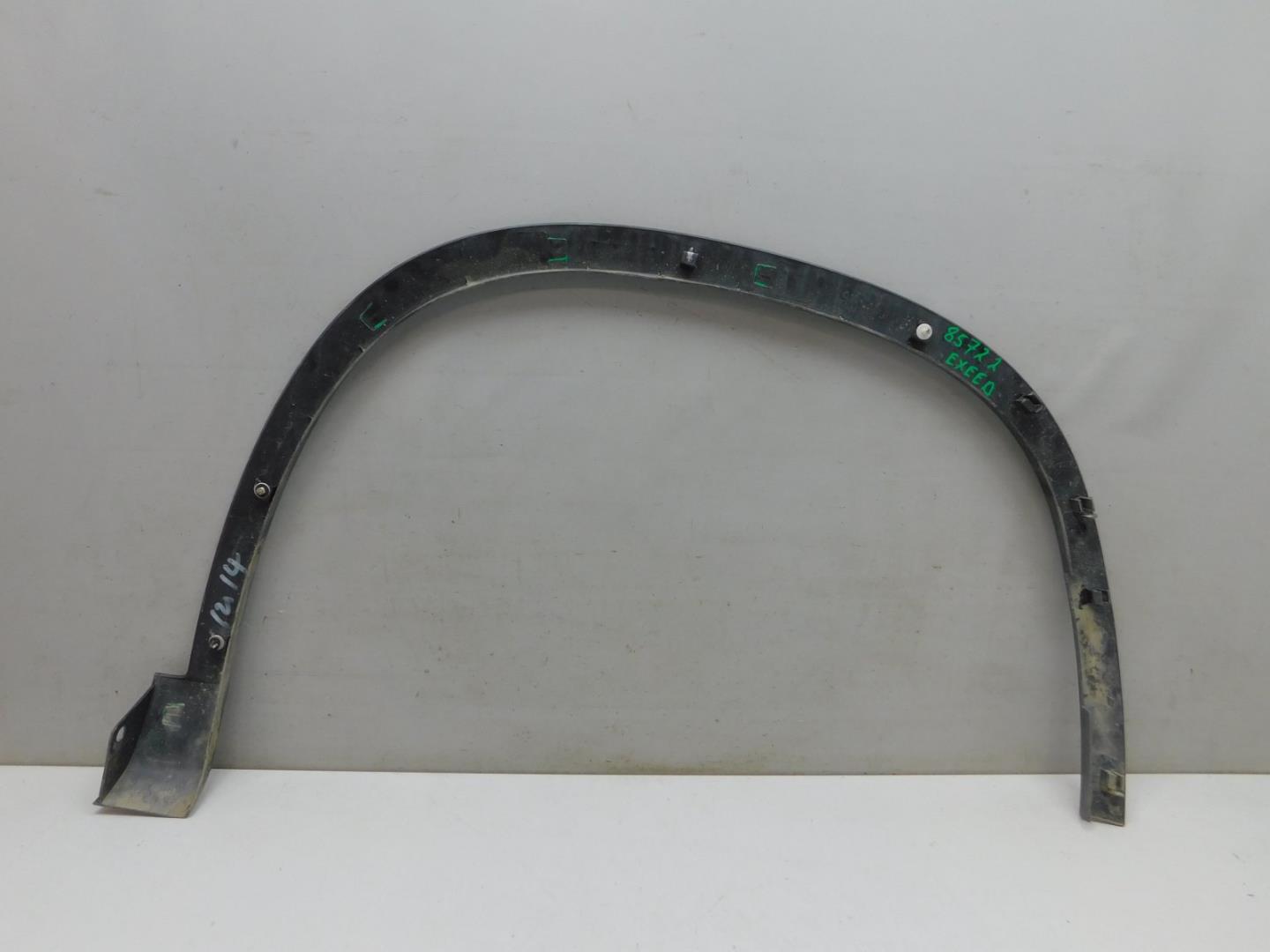 Накладка переднего крыла левого