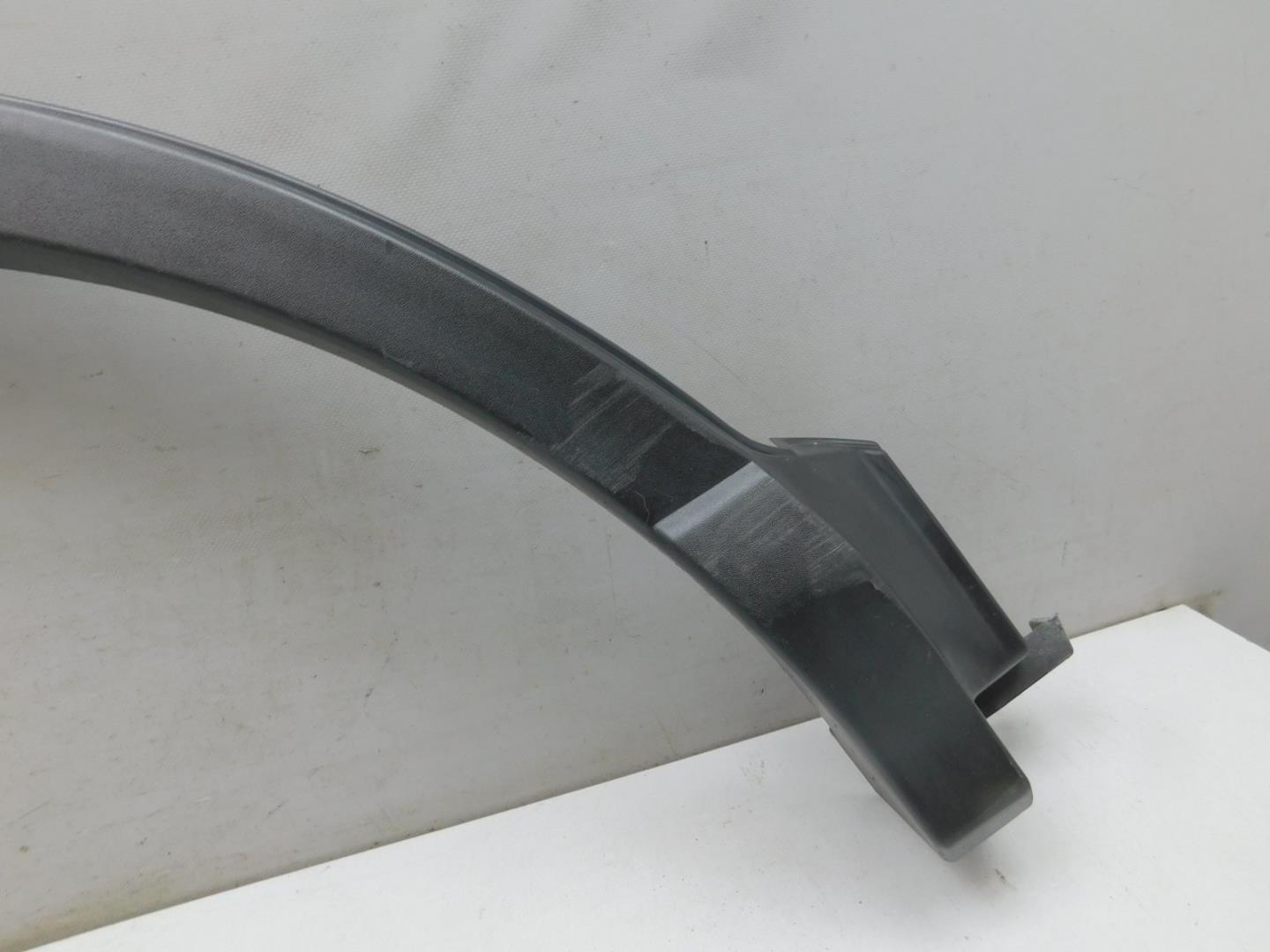 Накладка заднего крыла правого