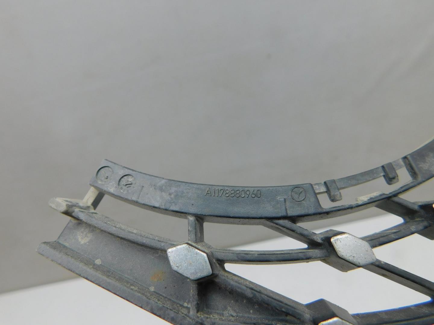 Накладка на решетку радиатора