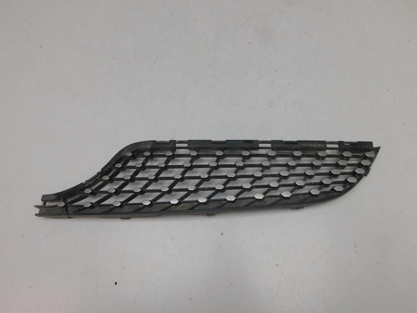 Накладка на решетку радиатора