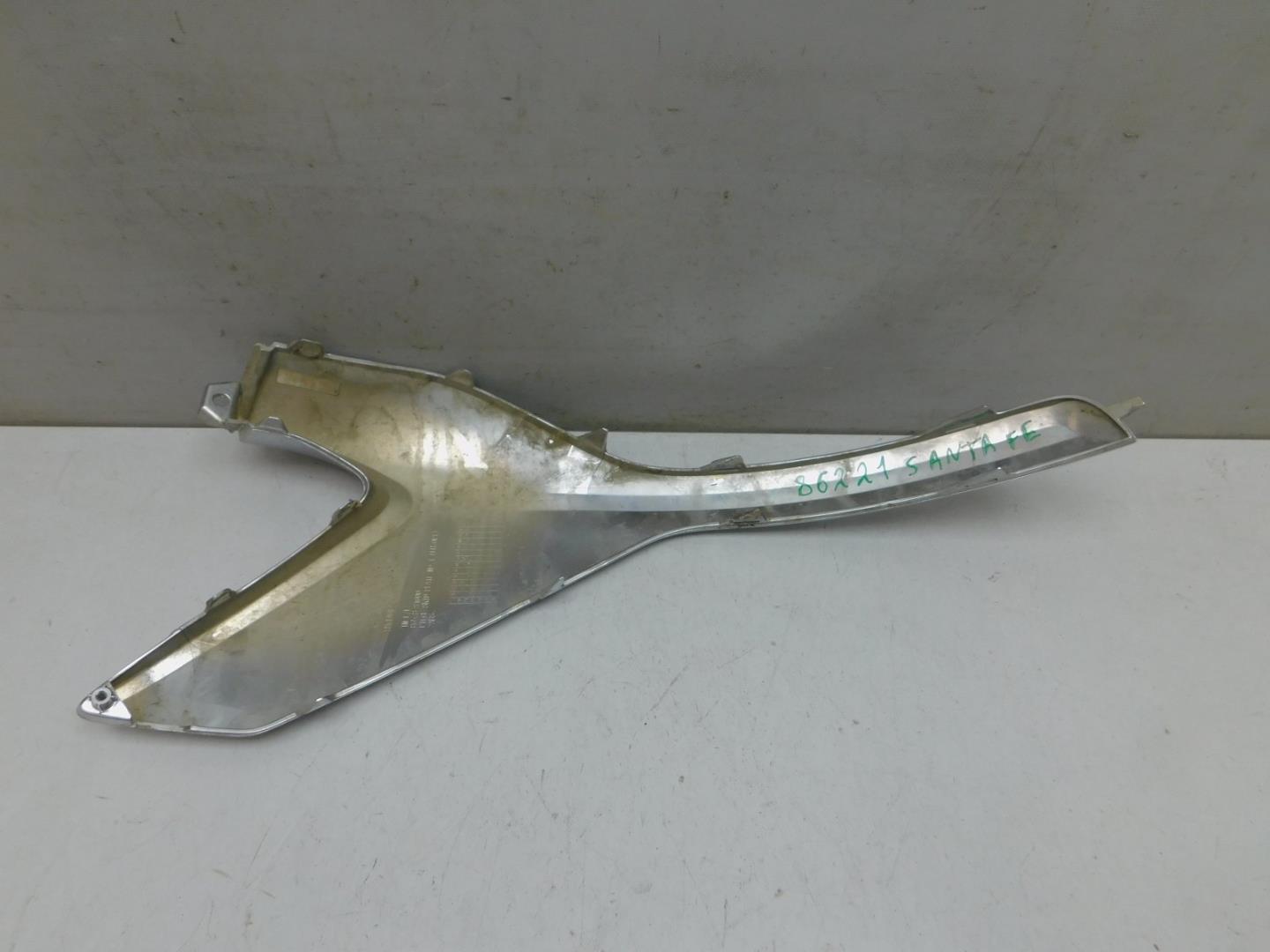 Накладка переднего бампера