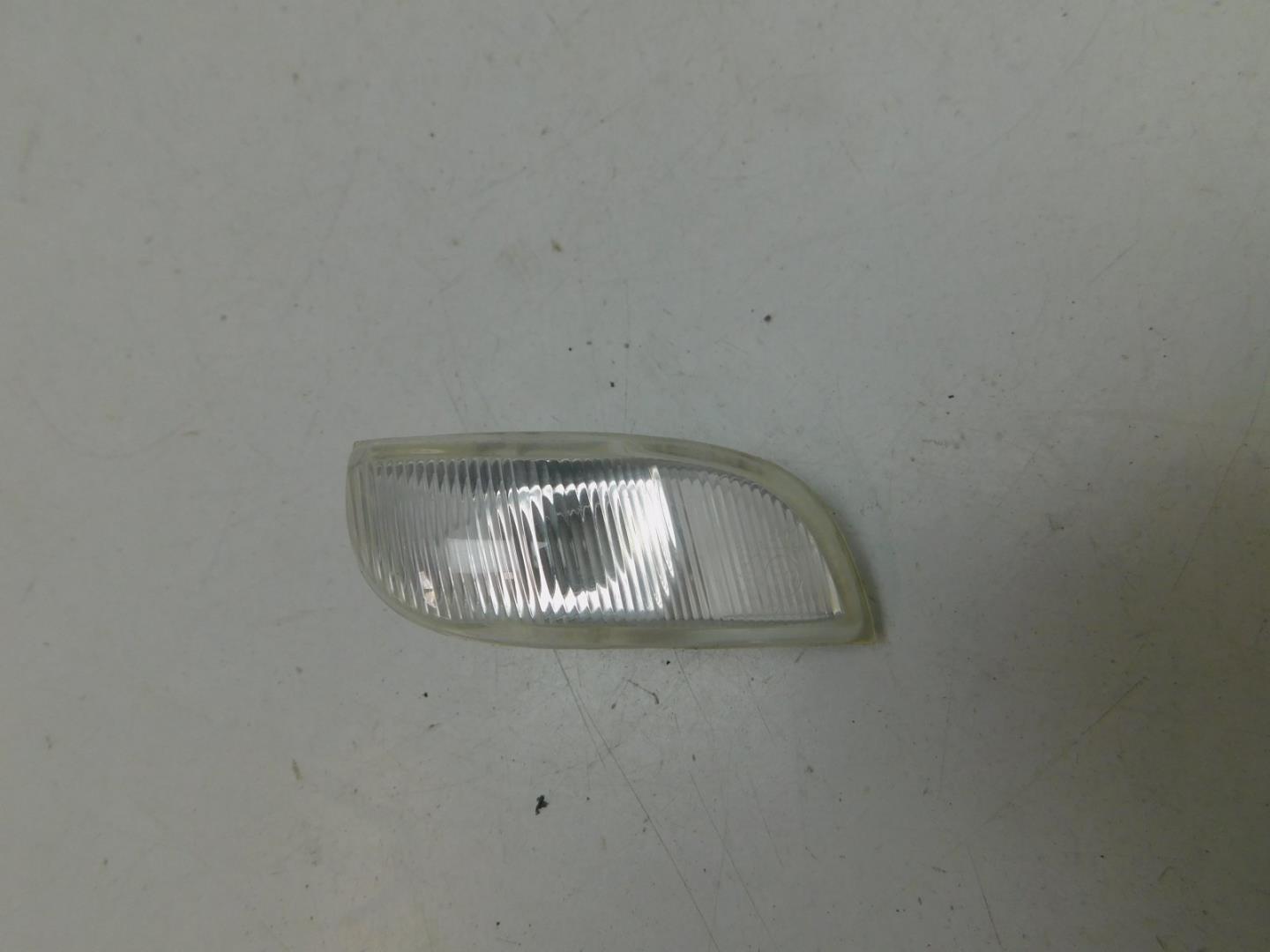 Повторитель поворота белый