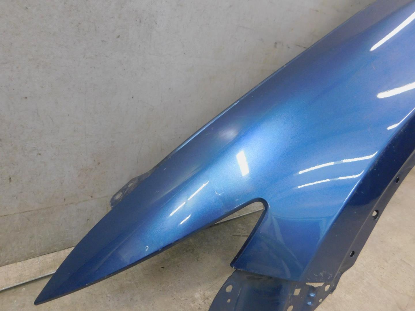 Крыло переднее левое