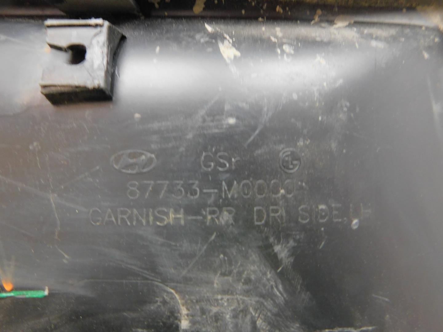 Накладка двери задней левой