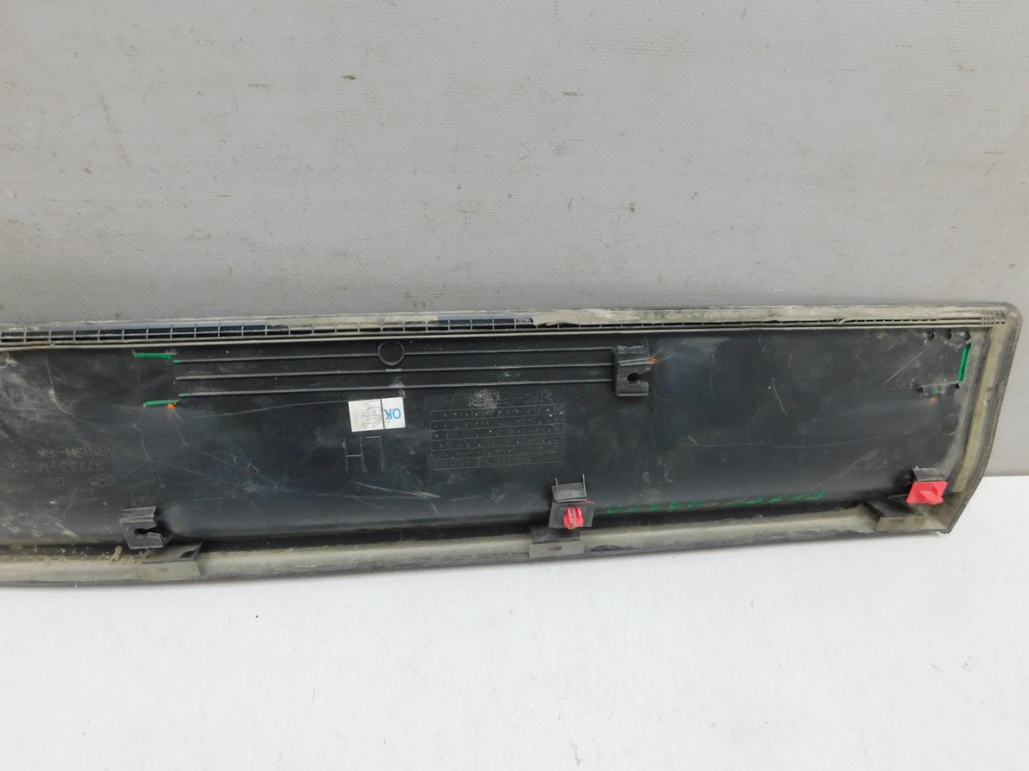 Накладка двери задней левой