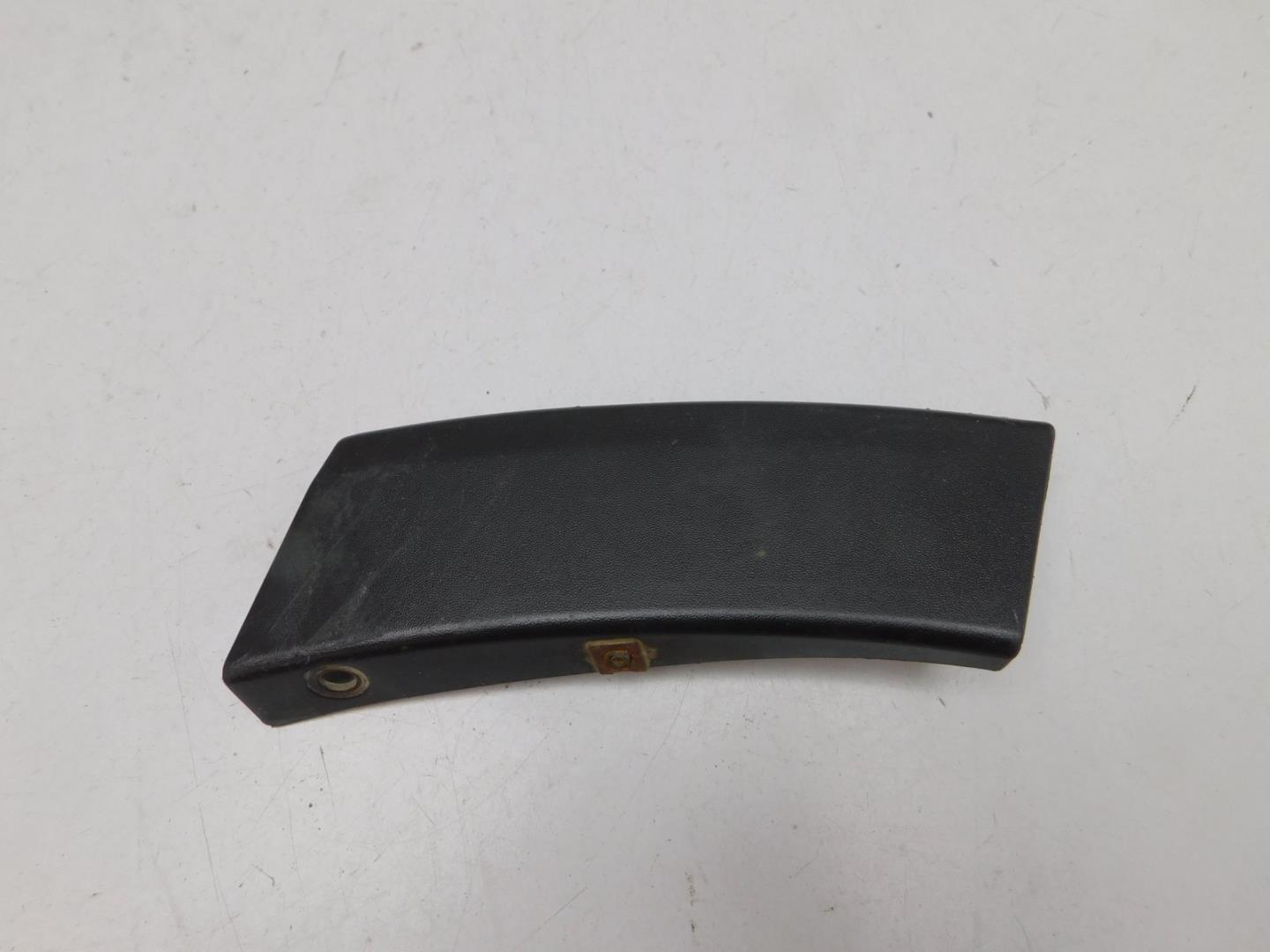 Накладка заднего бампера левая