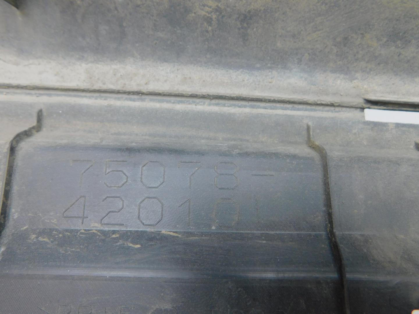 Накладка двери задней левой