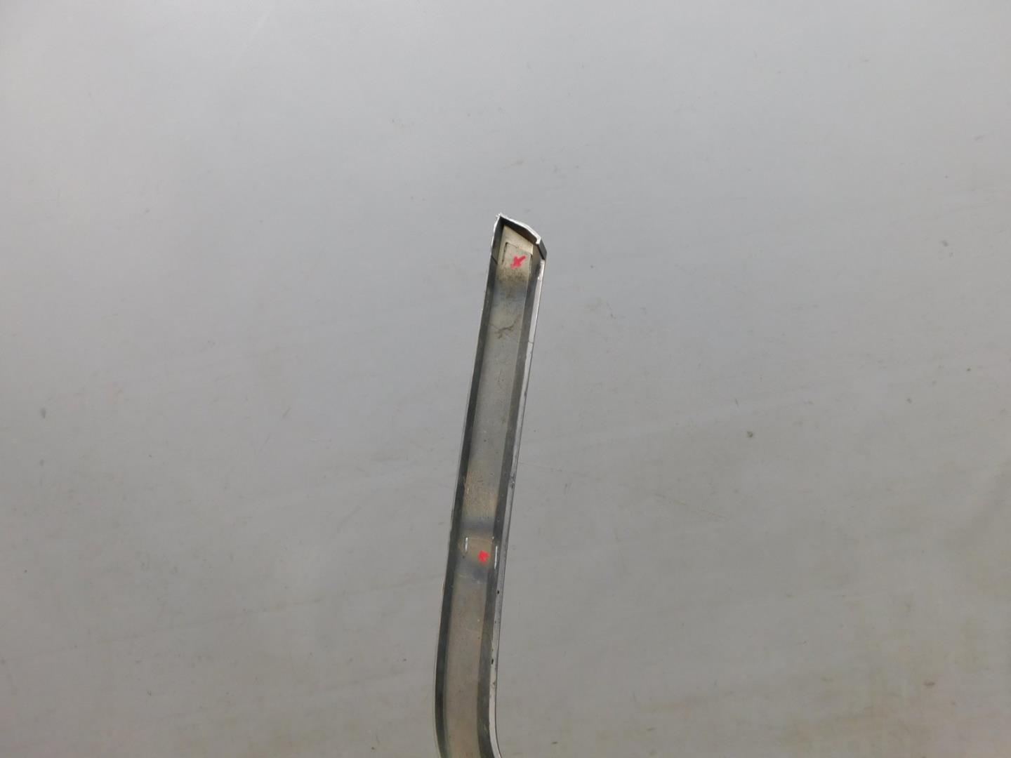 Накладка на решетку радиатора