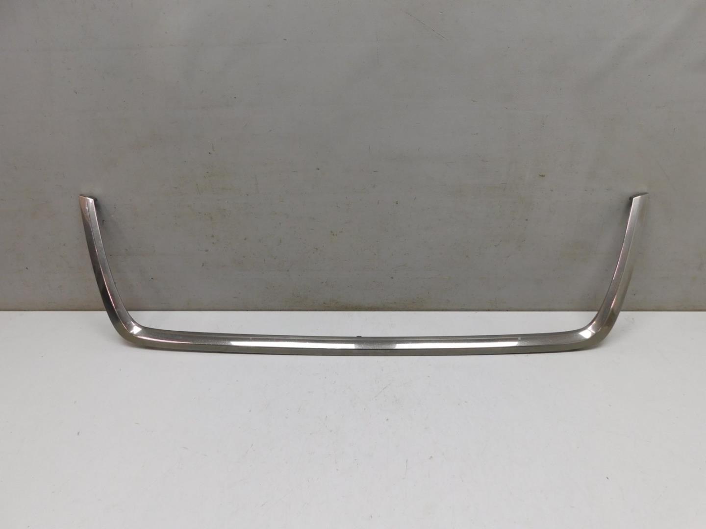 Накладка на решетку радиатора