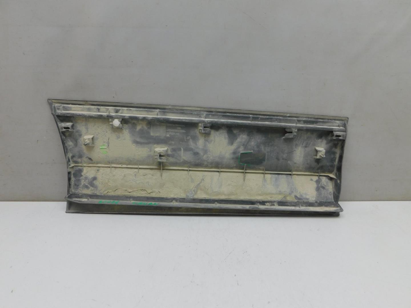 Накладка двери задней левой