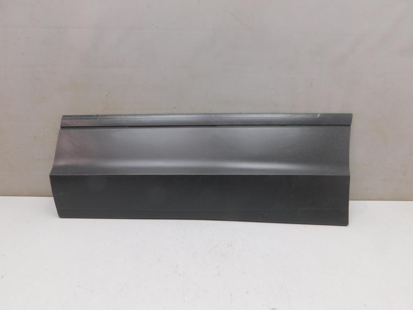 Накладка двери задней левой