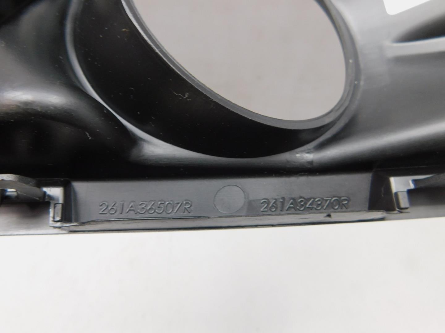 Решетка в бампер левая