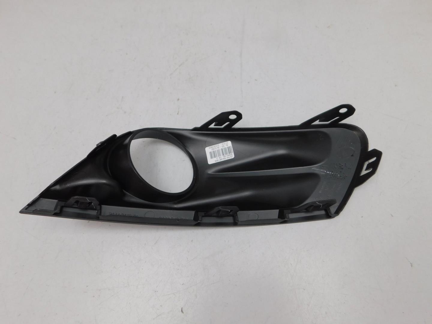 Решетка в бампер левая