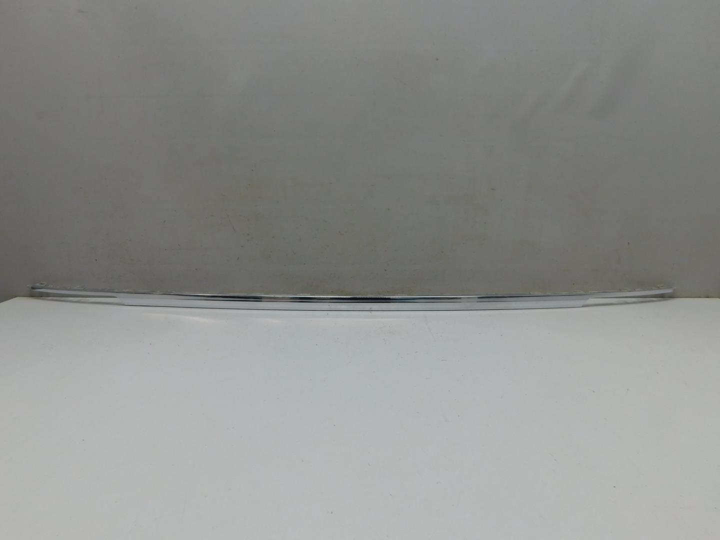 Молдинг заднего бампера