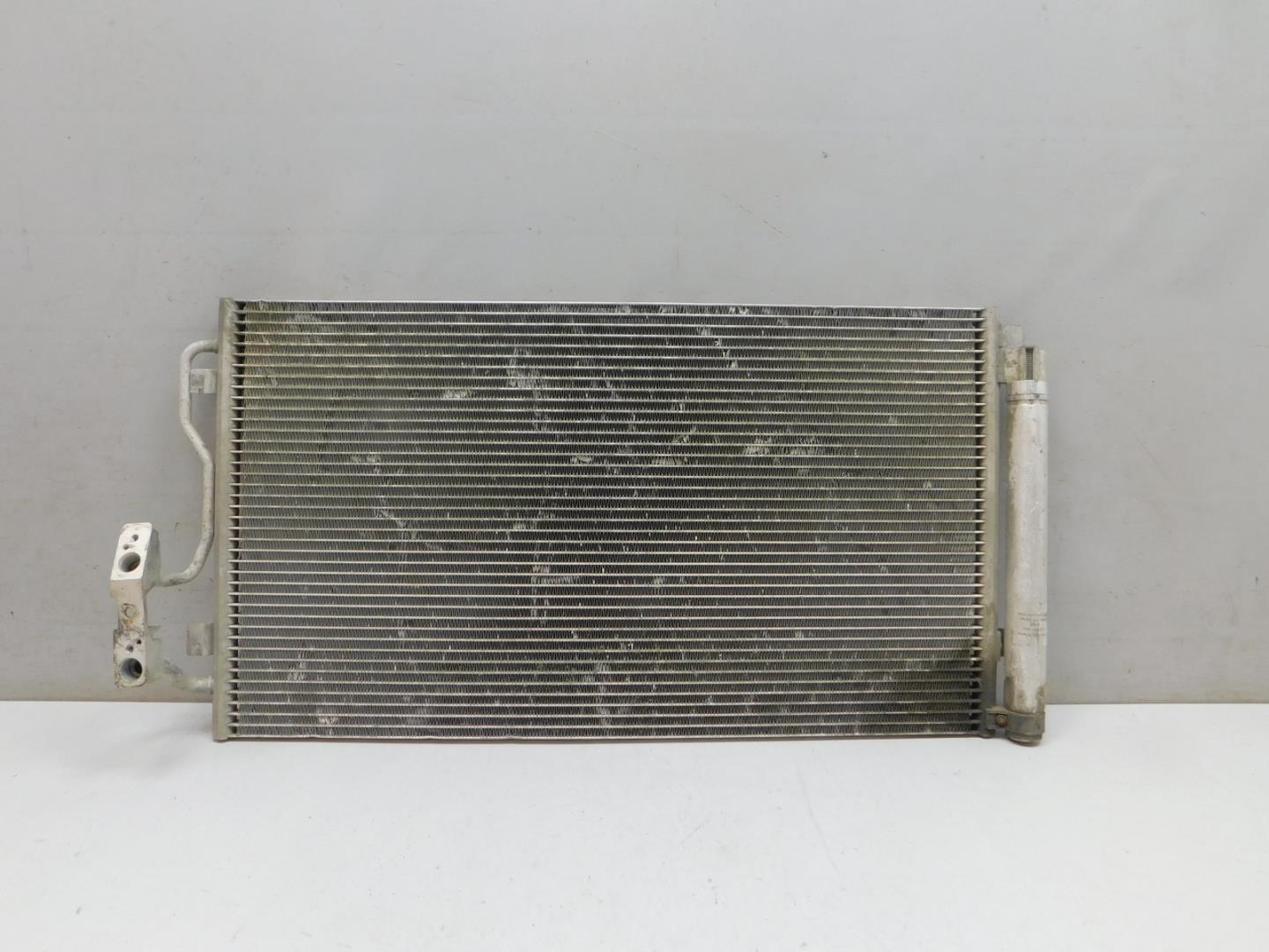 Радиатор кондиционера / конденсер