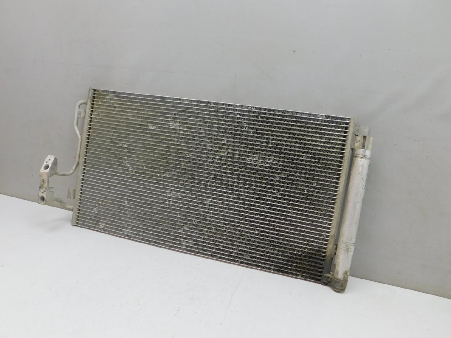 Радиатор кондиционера / конденсер