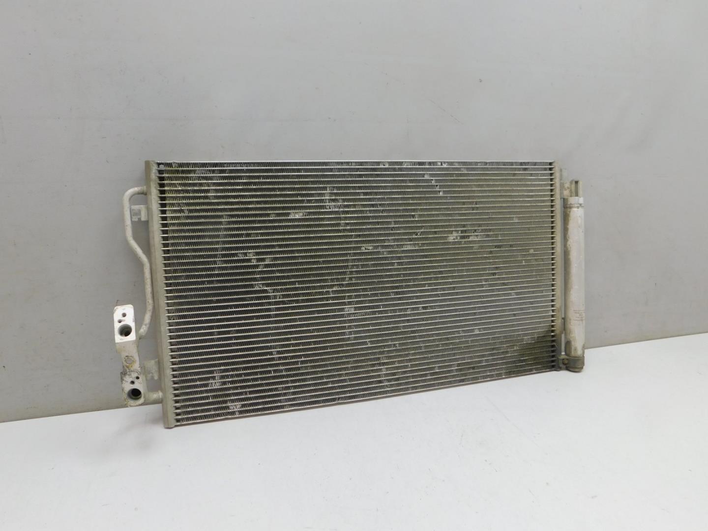 Радиатор кондиционера / конденсер