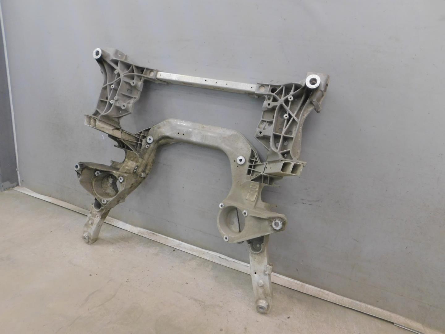 Балка подмоторная