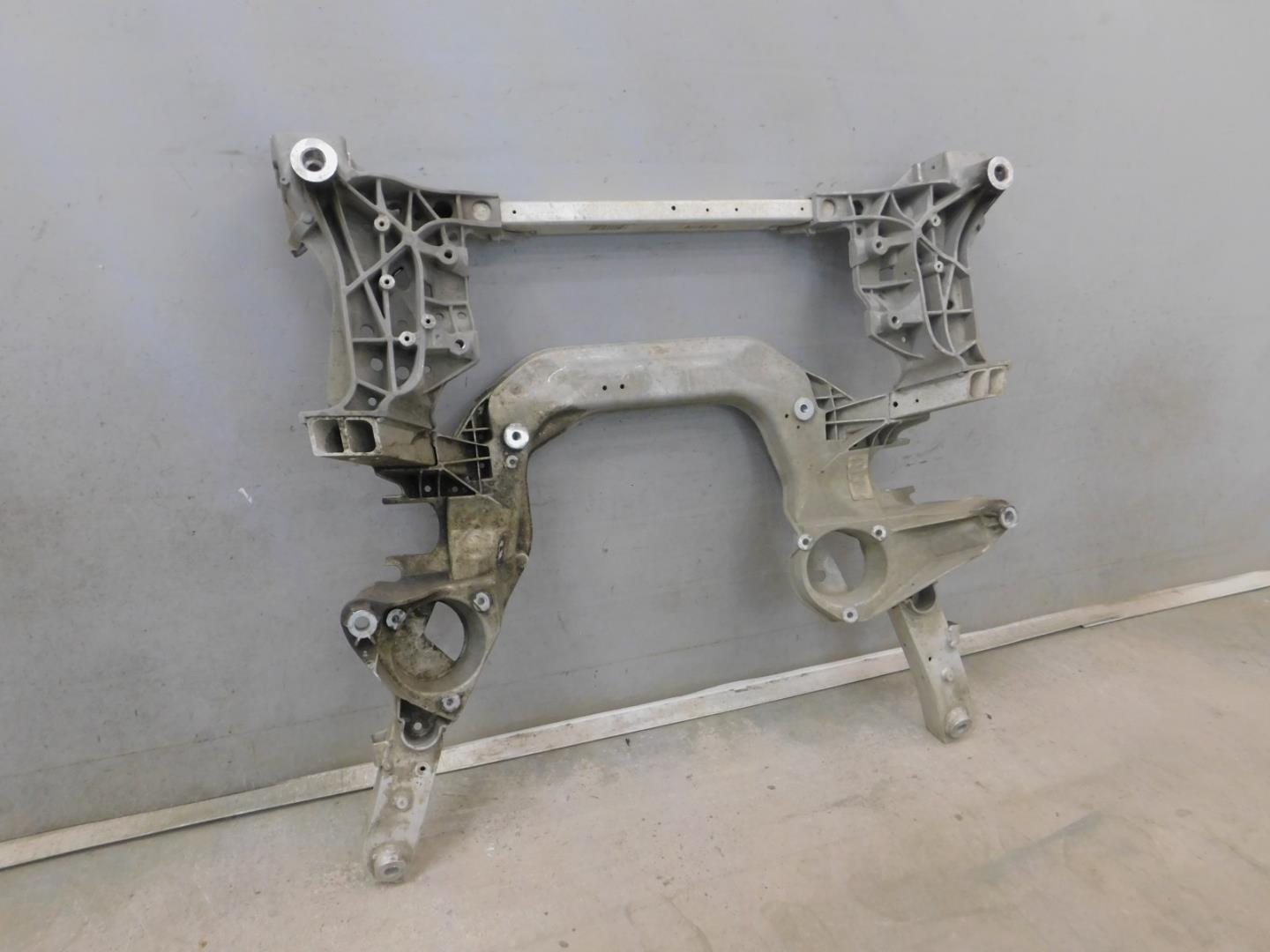 Балка подмоторная