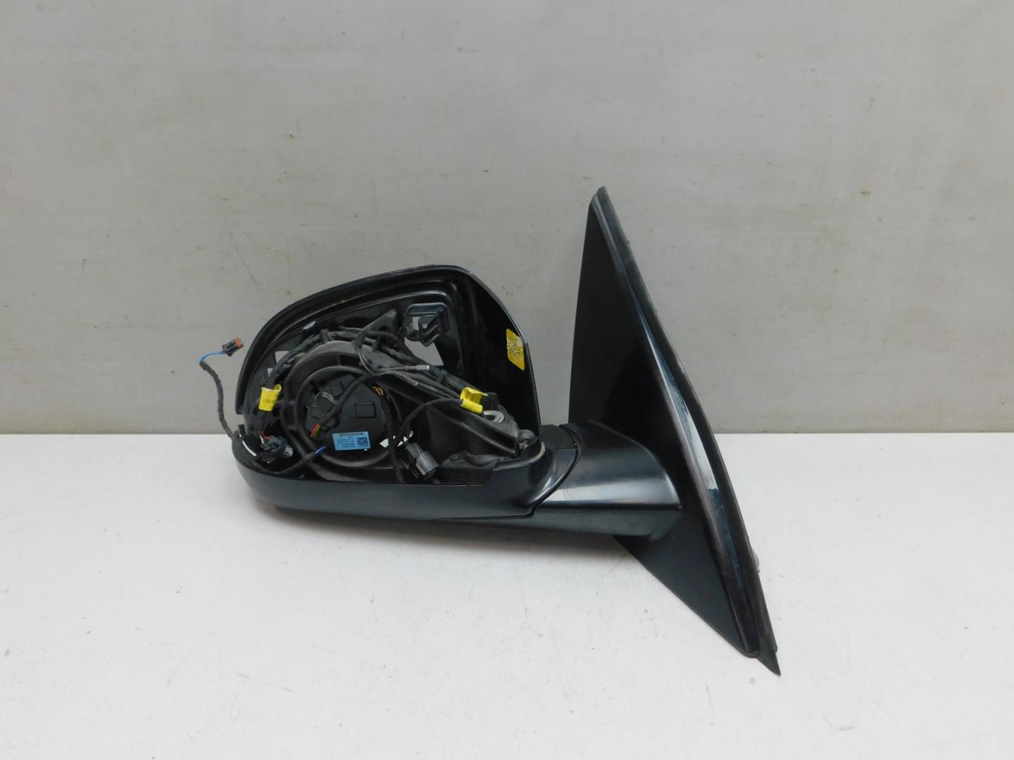 Зеркало правое электрическое