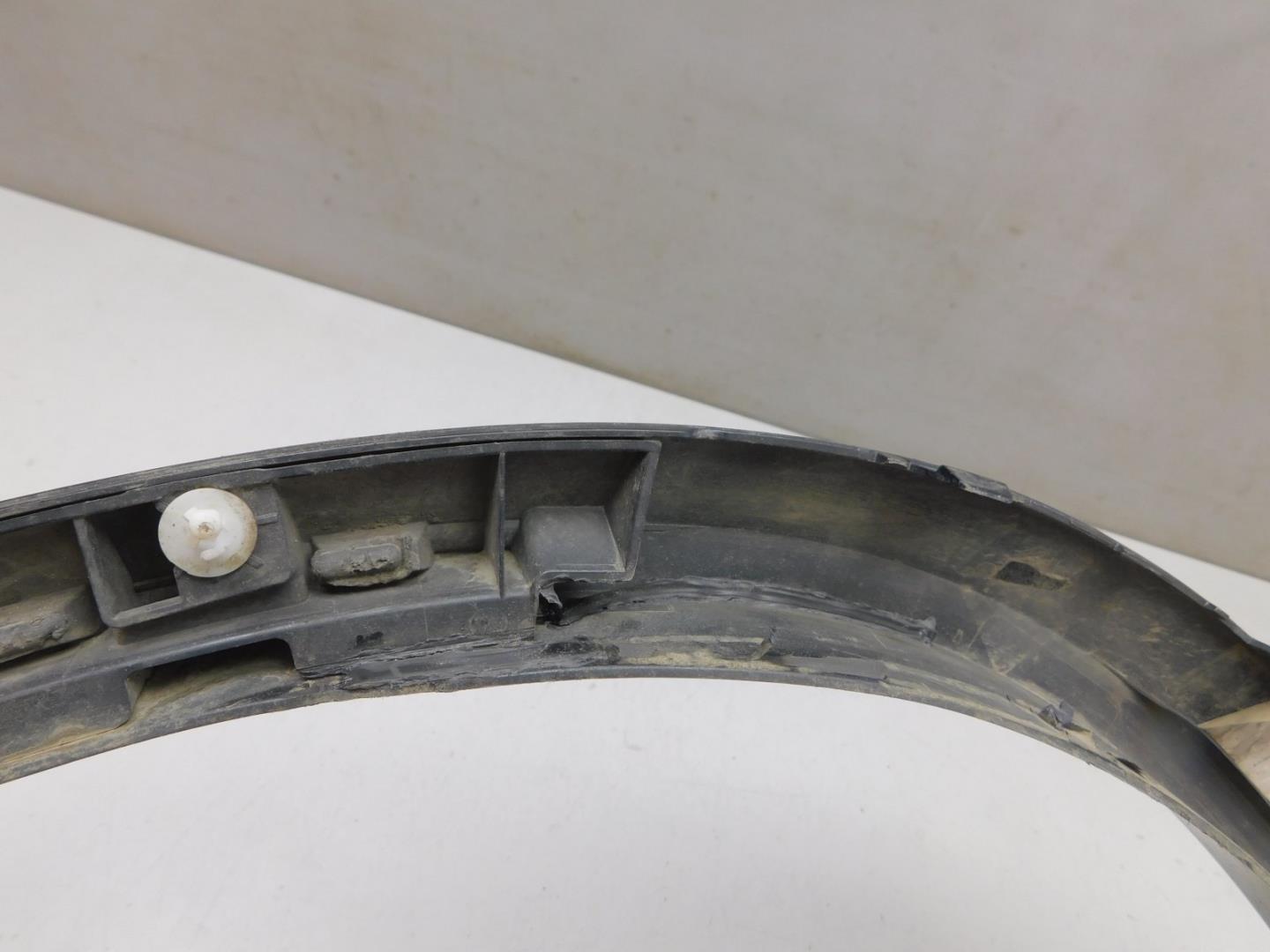 Накладка заднего крыла правого