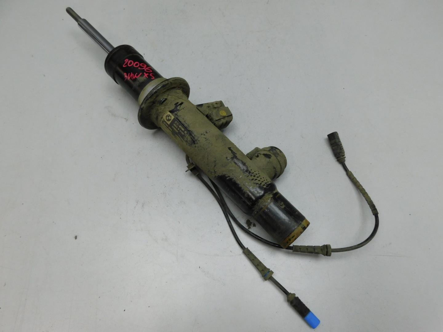 Амортизатор передний правый