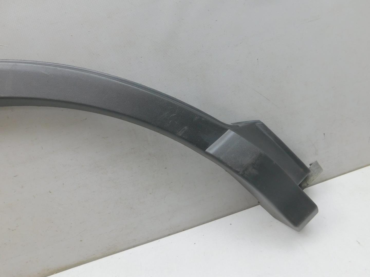 Накладка заднего крыла правого