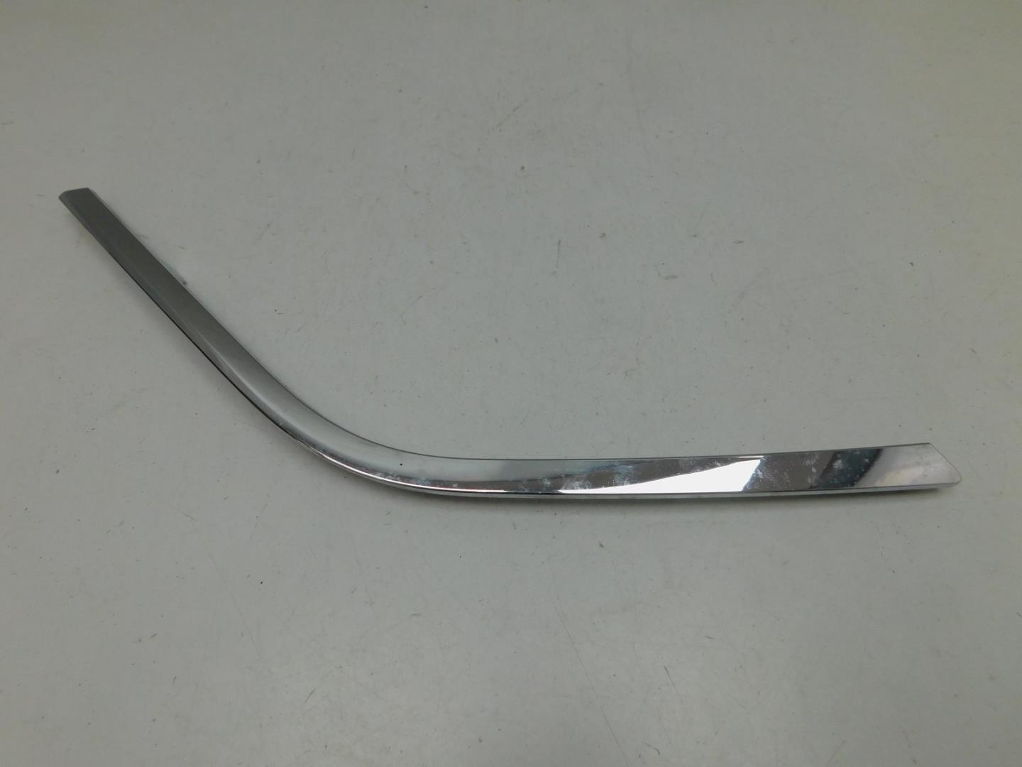 Накладка на решетку радиатора