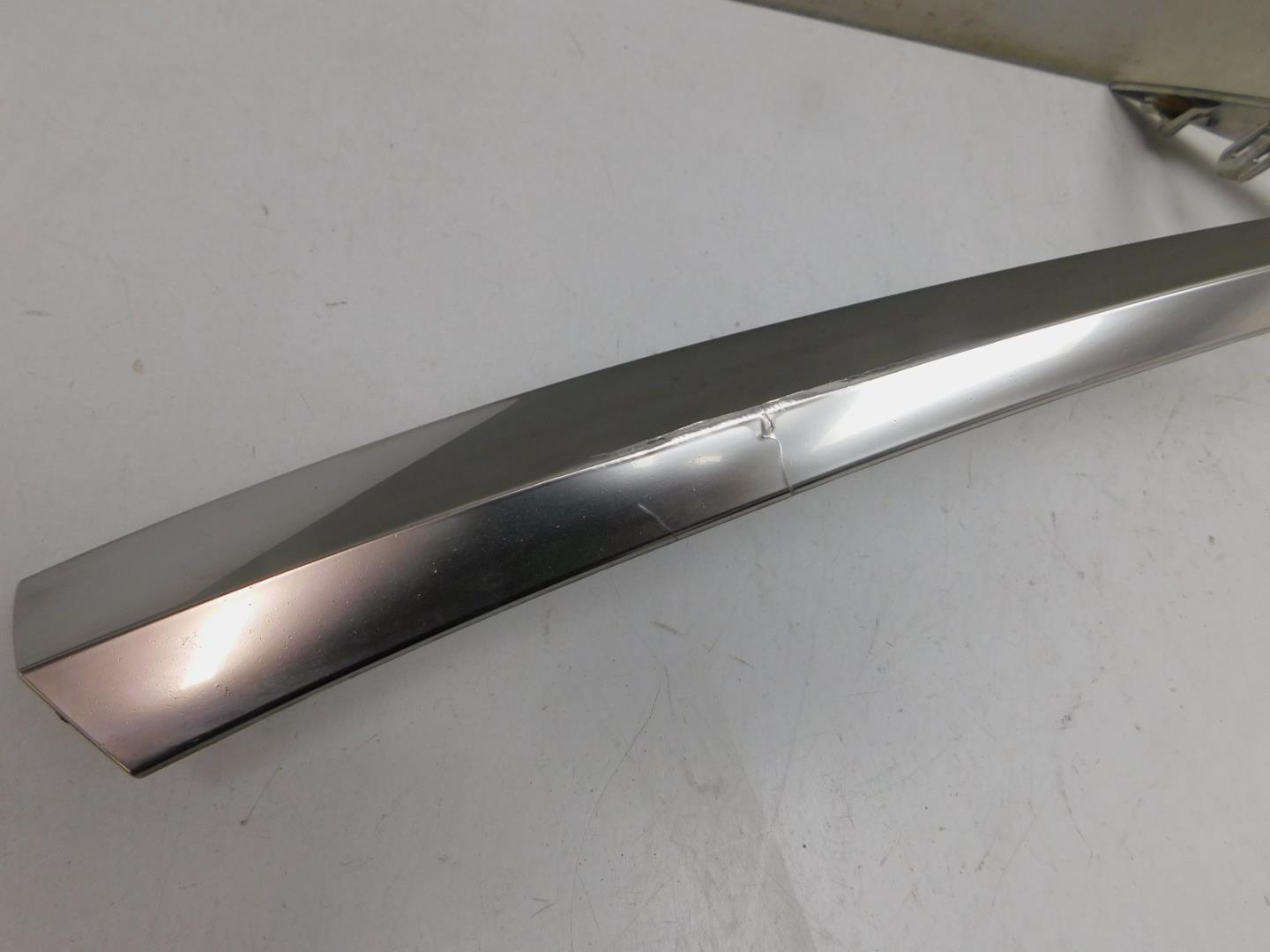 Накладка на решетку радиатора