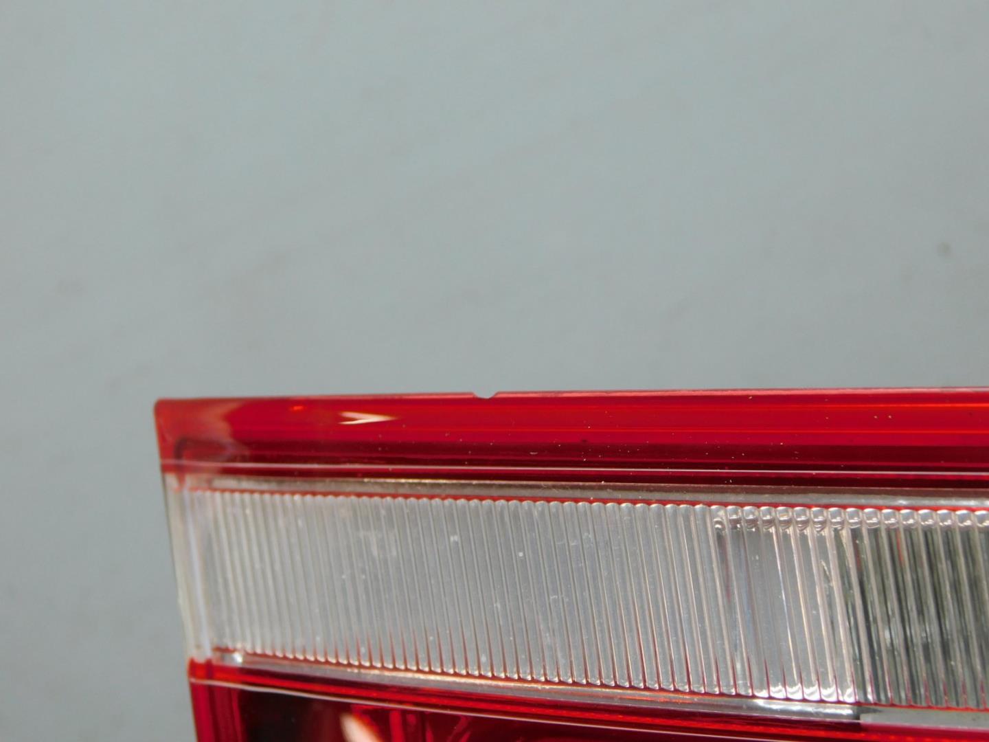 Фонарь задний внутренний левый