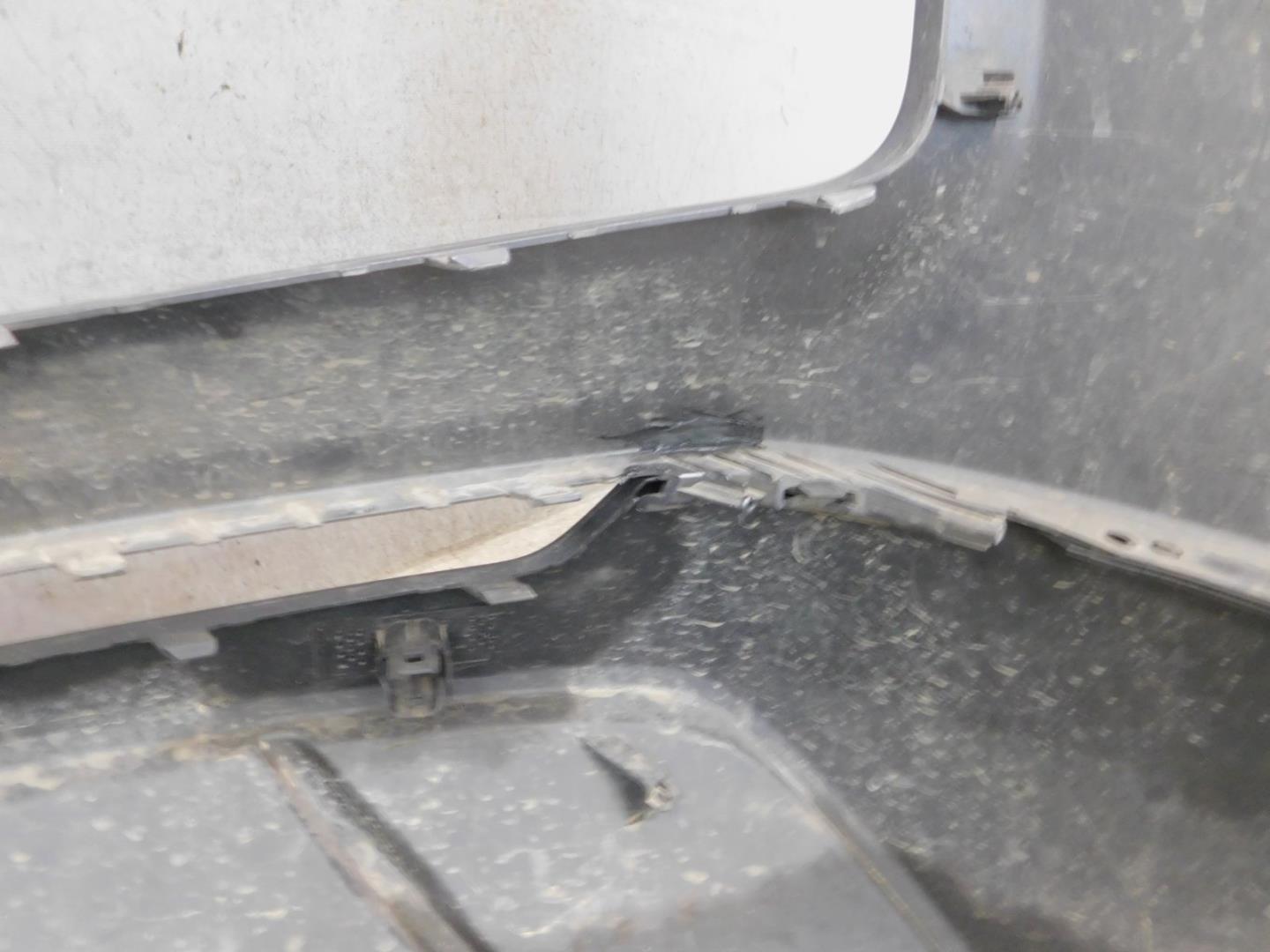 Бампер передний