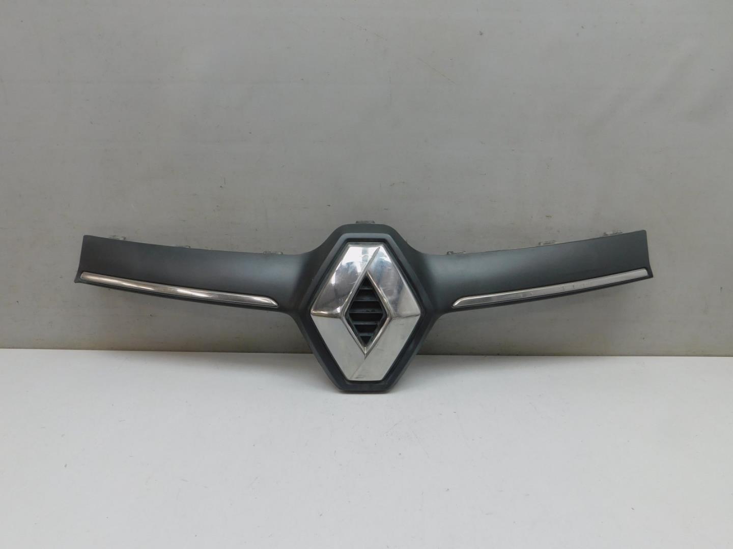 Накладка на решетку радиатора