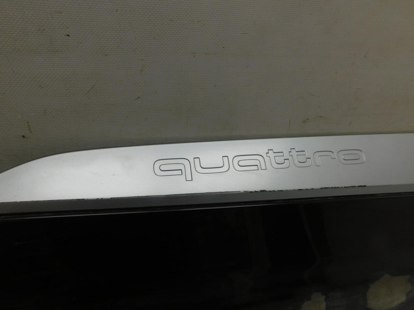 Накладка двери задней правой