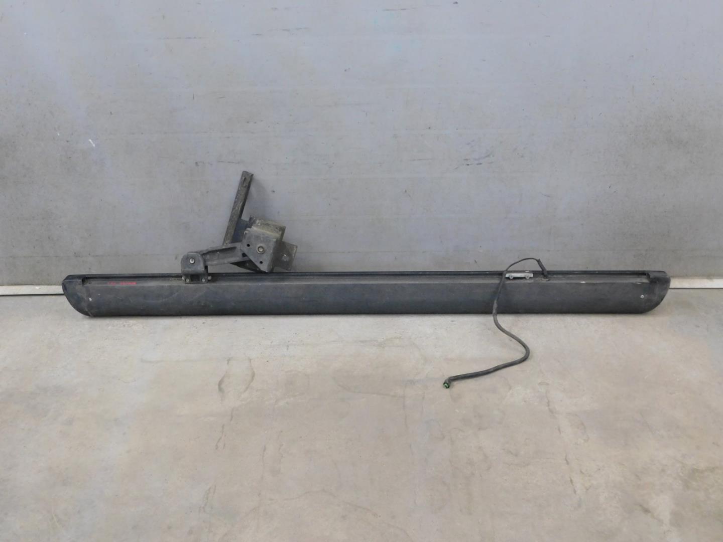 Подножка левая