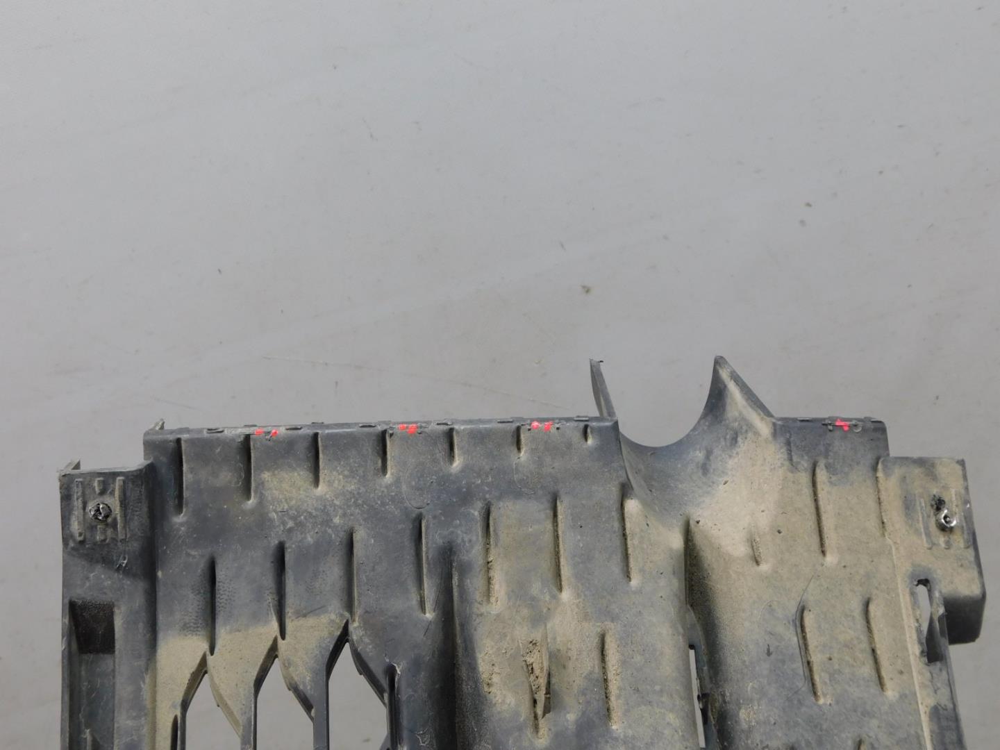 Решетка в бампер правая