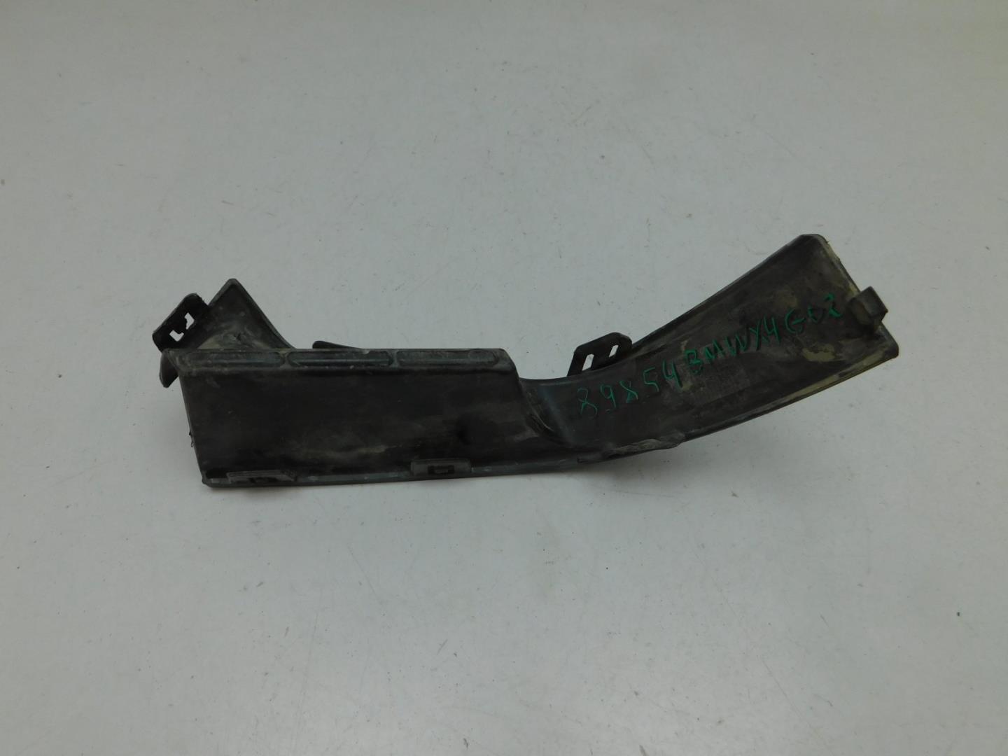 Накладка переднего бампера