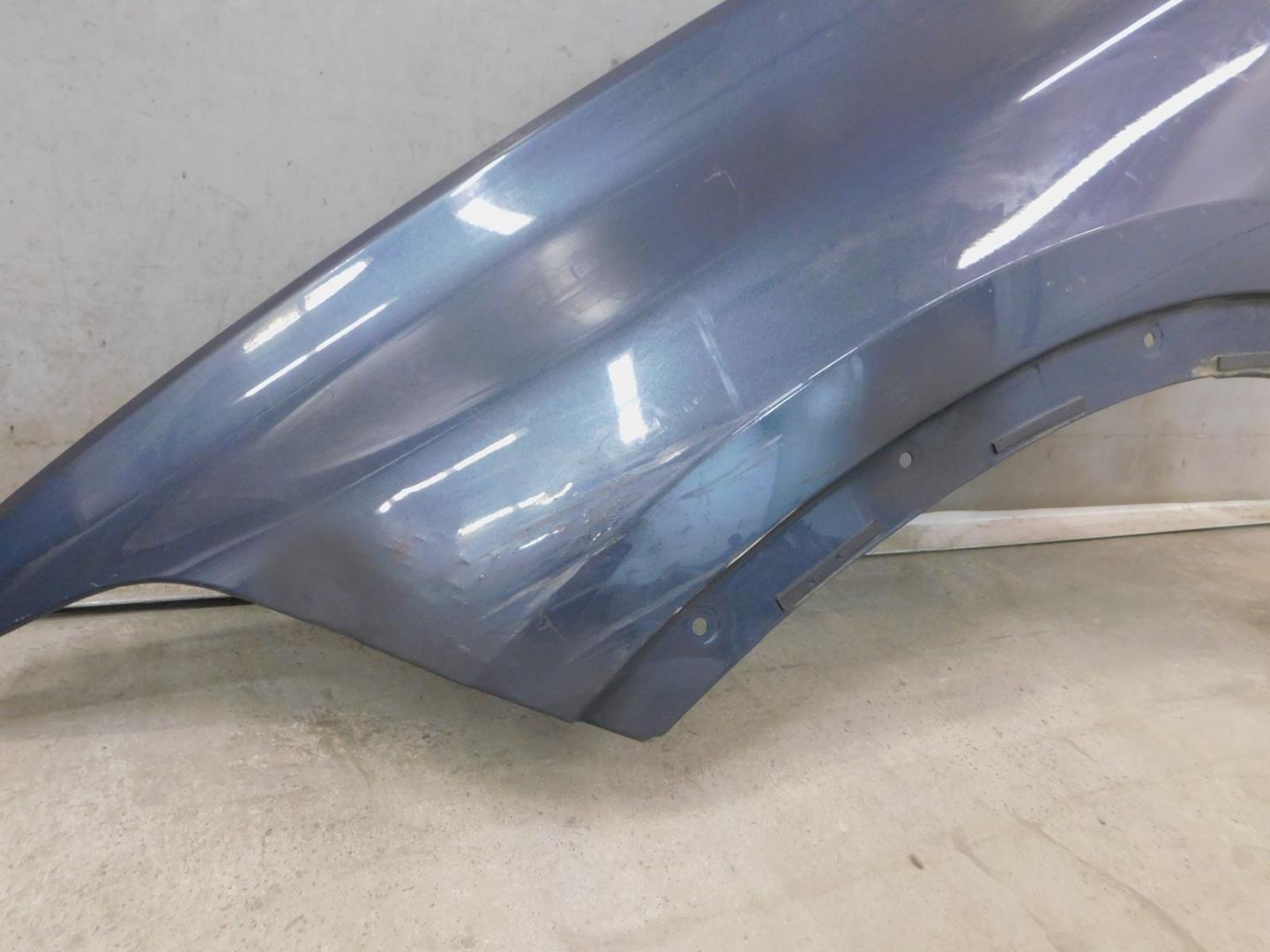 Крыло переднее левое