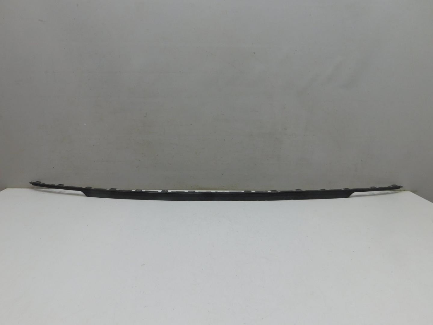 Молдинг заднего бампера