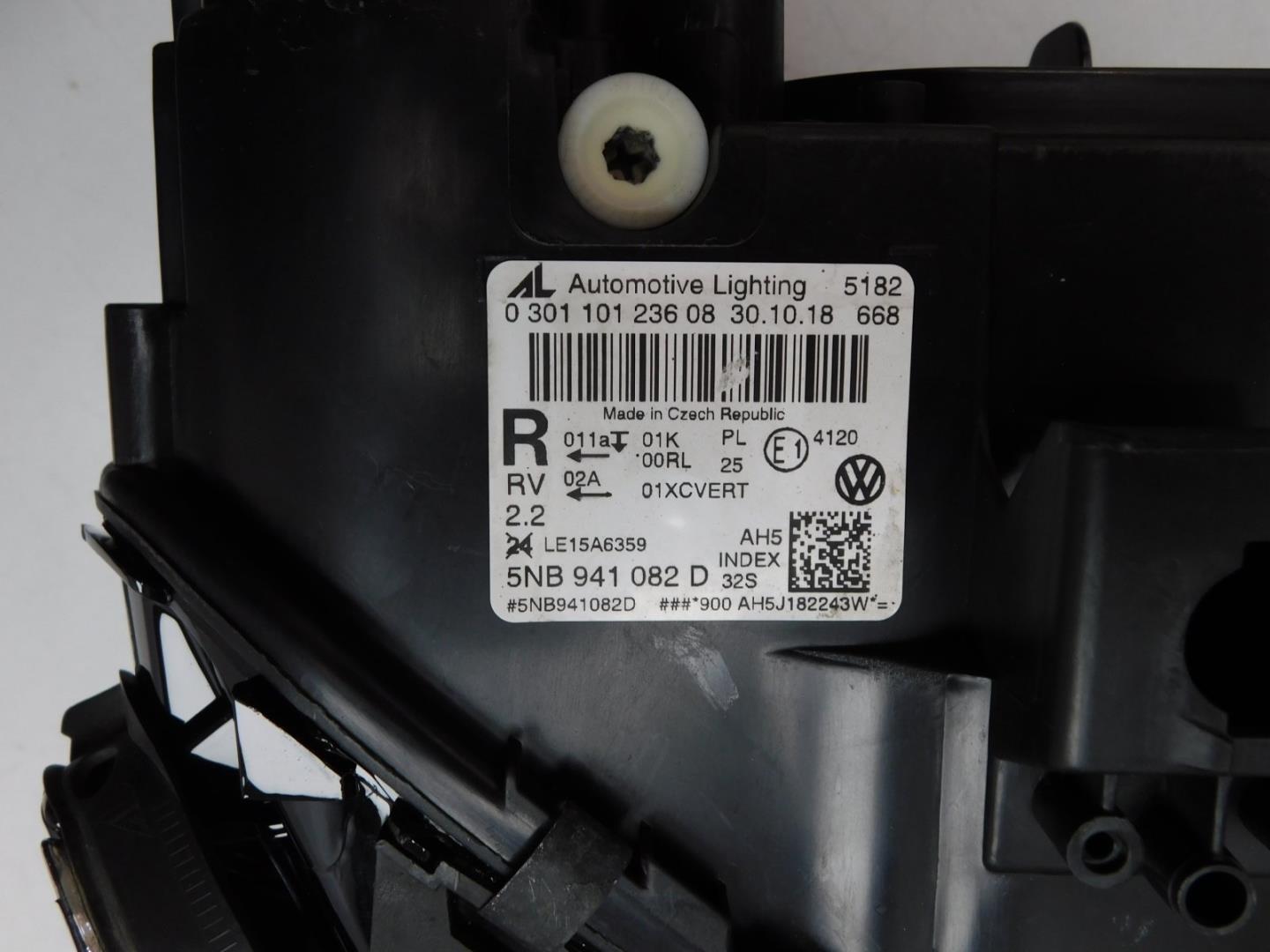 Фара правая