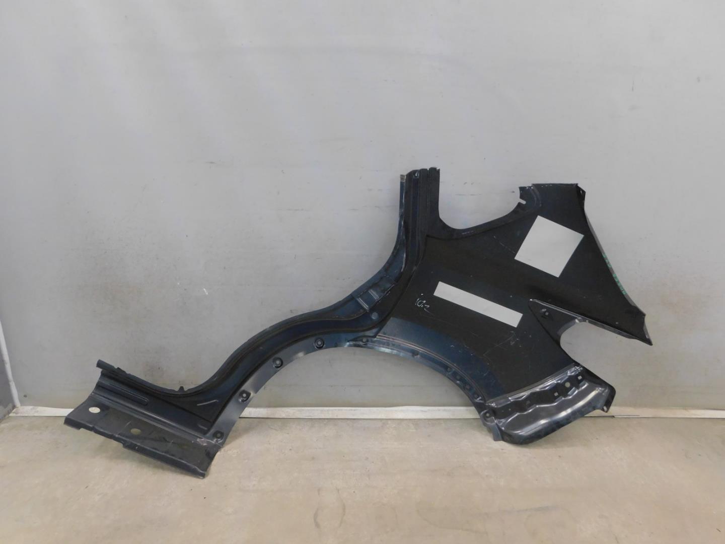 Крыло заднее правое