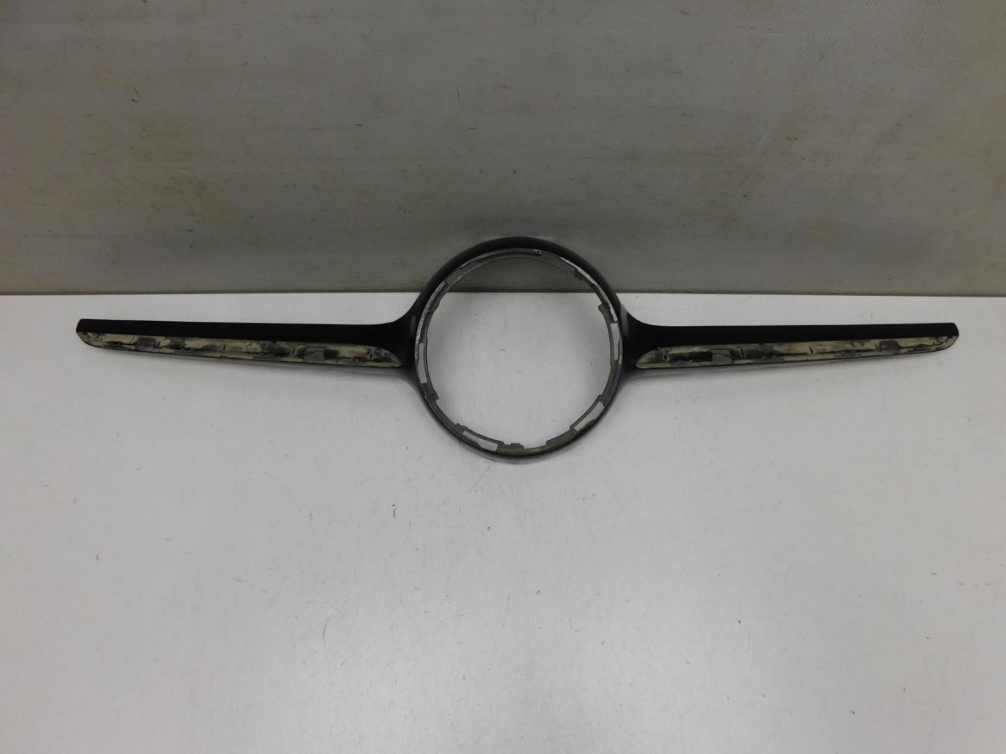 Накладка на решетку радиатора