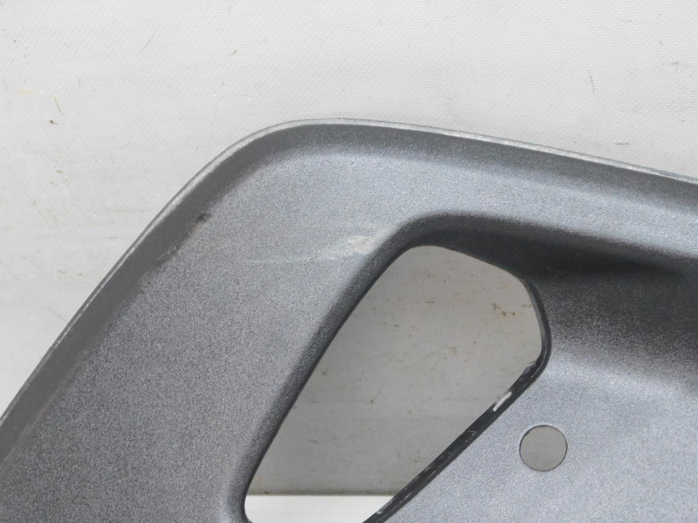 Накладка переднего бампера