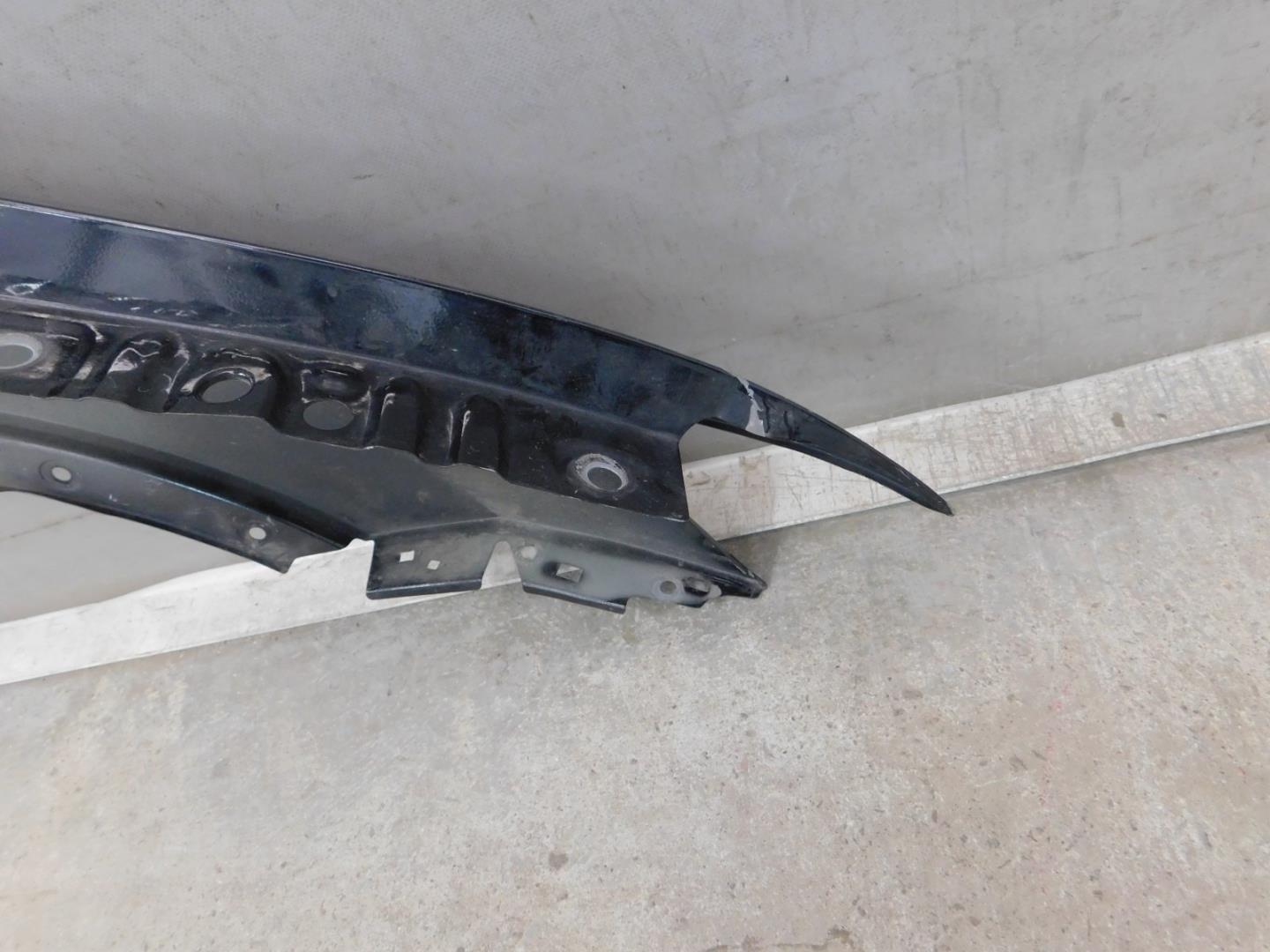 Крыло переднее левое