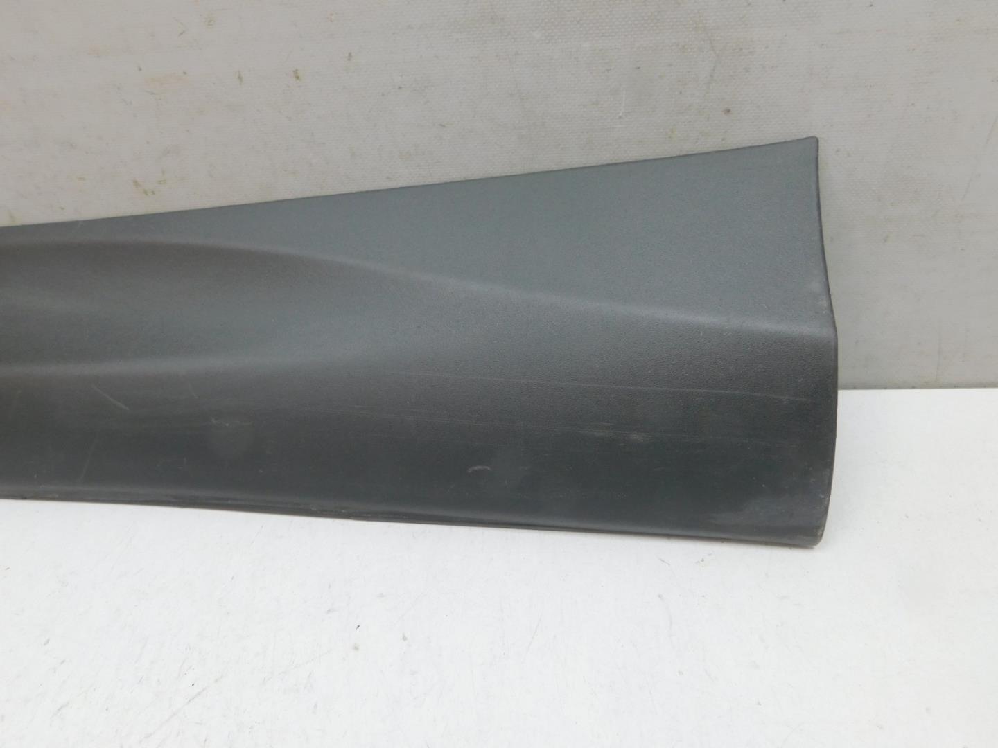 Накладка двери задней левой