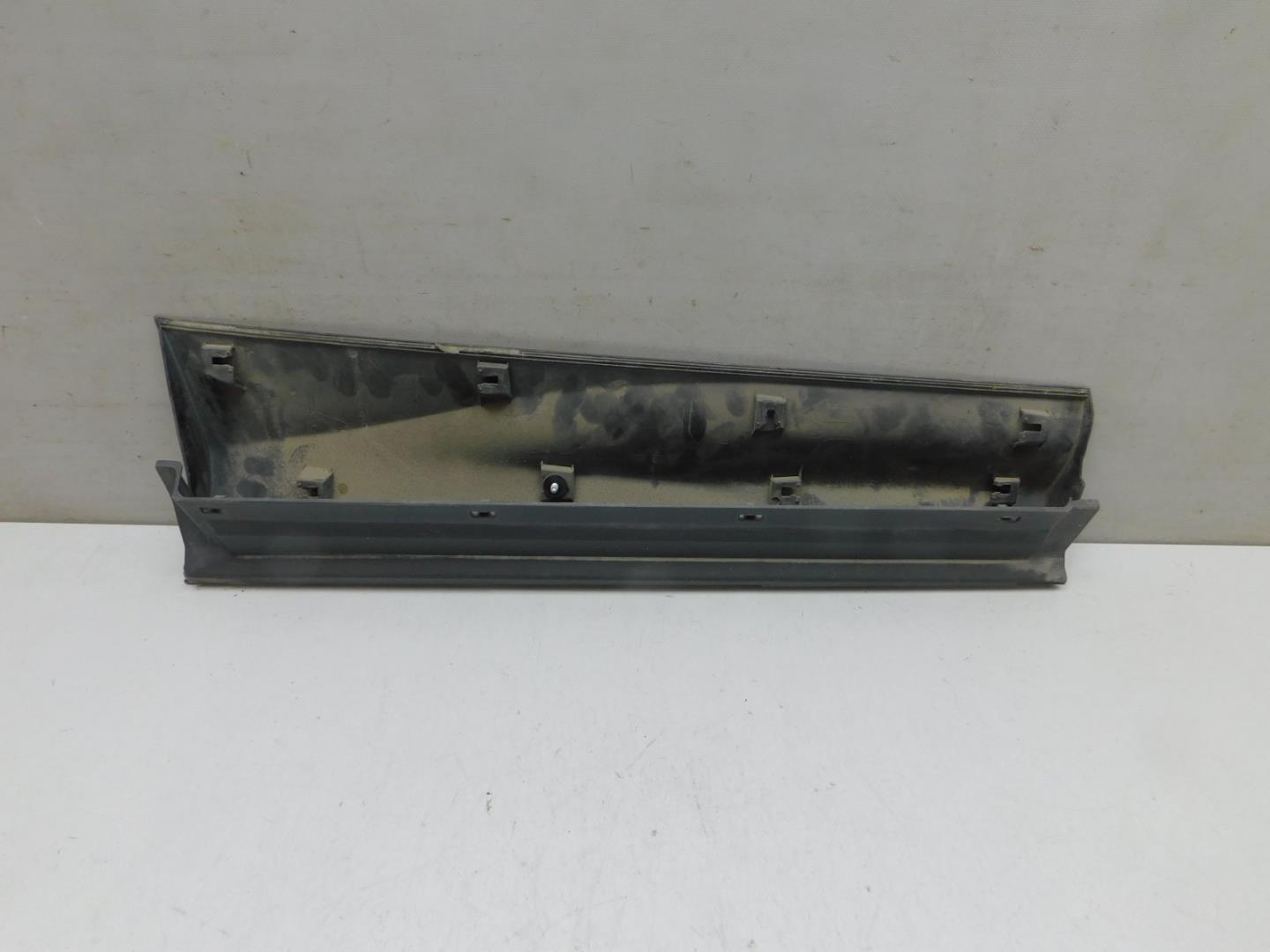 Накладка двери задней левой