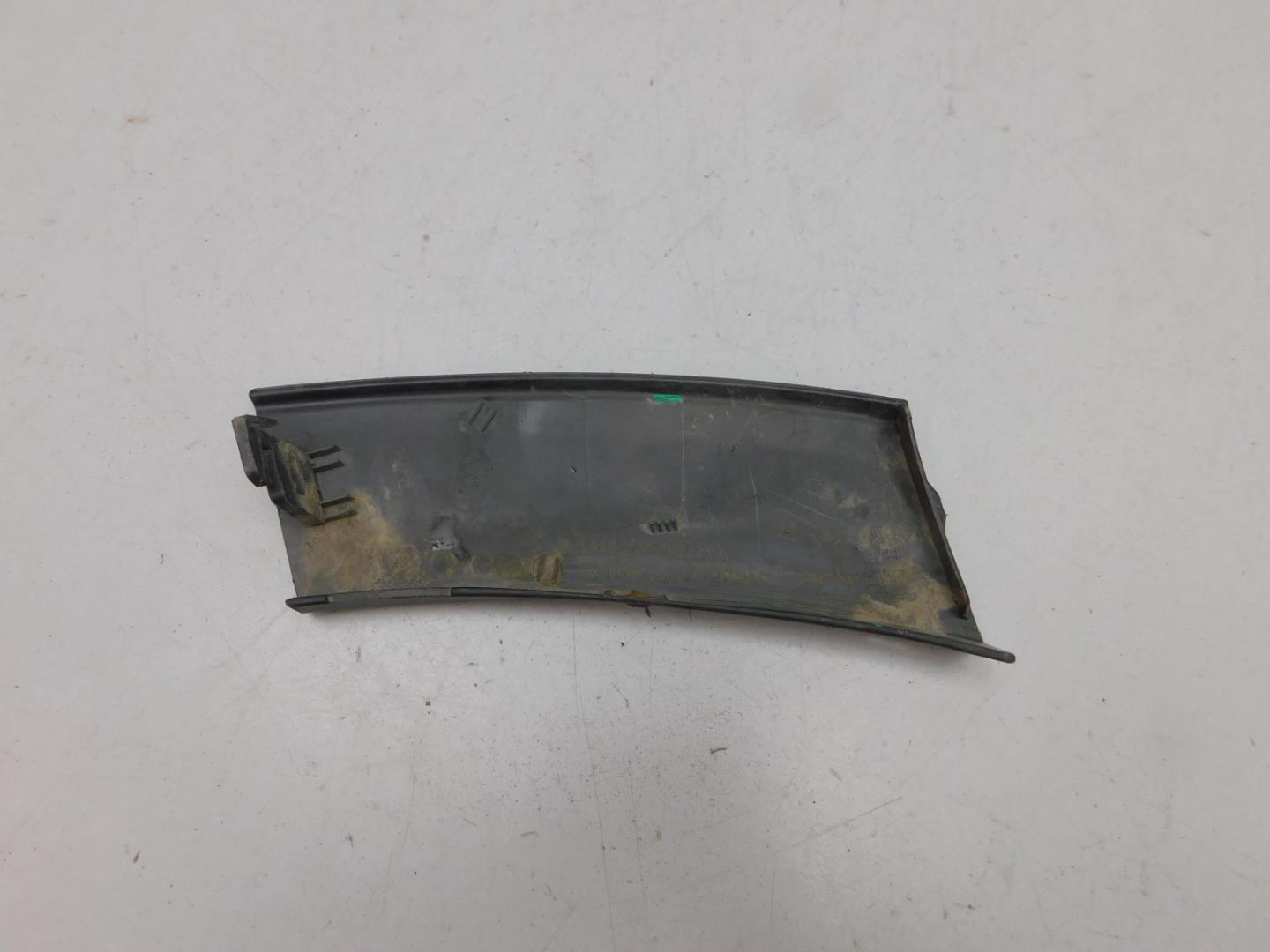 Накладка заднего бампера левая