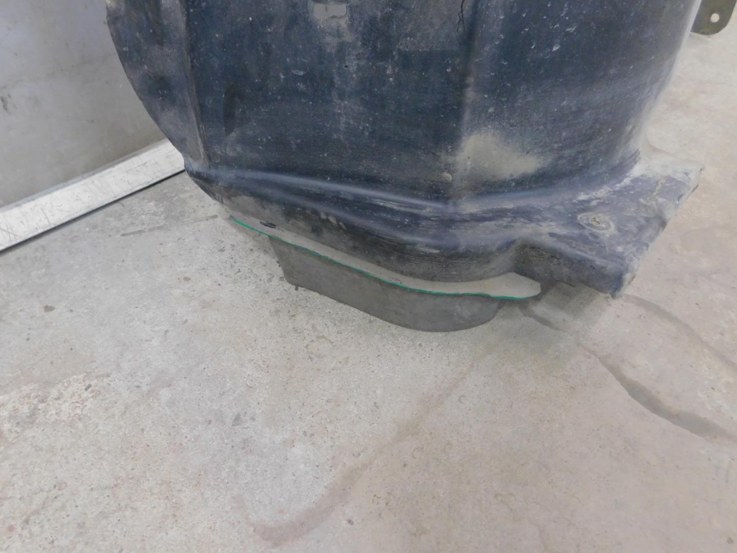 Локер передний правый